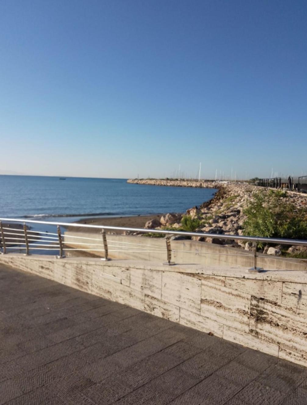 Casa Vacanza La Maison De Losyram Art Salerno Dış mekan fotoğraf